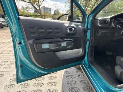 NIEBIESKI HATCHBACK CITROEN C3 z 2023 r., BENZYNA, skrzynia biegów AUTOMATYCZNA 110KM, zdjęcie 12 z 19