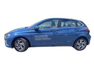 NIEBIESKI HATCHBACK HYUNDAI I20 z 2025 r., BENZYNA, skrzynia biegów AUTOMATYCZNA 101KM, zdjęcie 17 z 17