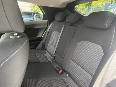 BIAŁY SUV KIA XCEED z 2023 r., BENZYNA, skrzynia biegów AUTOMATYCZNA 160KM, zdjęcie 11 z 19