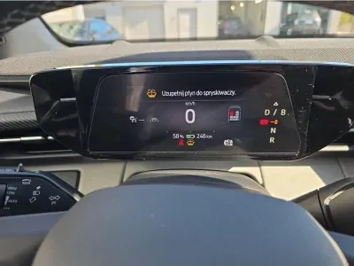 BIAŁY SUV FORD EXPLORER z 2024 r., ELEKTRYCZNY, skrzynia biegów AUTOMATYCZNA 210KM, zdjęcie 3 z 27