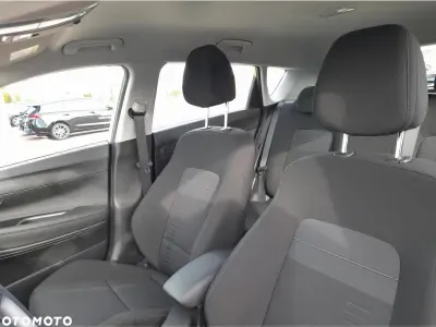 ZIELONY CROSSOVER HYUNDAI BAYON z 2025 r., BENZYNA, skrzynia biegów MANUALNA 101KM, zdjęcie 8 z 13