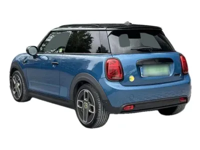 NIEBIESKI HATCHBACK MINI MINI z 2021 r., ELEKTRYCZNY, skrzynia biegów AUTOMATYCZNA 184KM, zdjęcie 11 z 19