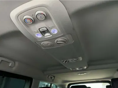 CZARNY VAN CITROEN SPACETOURER z 2026 r., DIESEL, skrzynia biegów AUTOMATYCZNA 180KM, zdjęcie 10 z 19