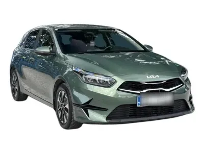 ZIELONY HATCHBACK KIA CEED z 2024 r., BENZYNA, skrzynia biegów AUTOMATYCZNA 140KM, zdjęcie 4 z 19