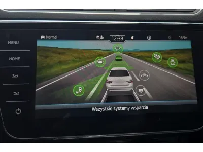 NIEBIESKI SEDAN SKODA SUPERB LIM. z 2023 r., BENZYNA, skrzynia biegów AUTOMATYCZNA 190KM, zdjęcie 17 z 20