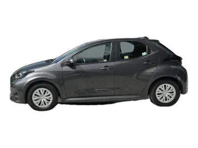SZARY HATCHBACK TOYOTA YARIS z 2022 r., BENZYNA, skrzynia biegów MANUALNA 125KM, zdjęcie 7 z 19