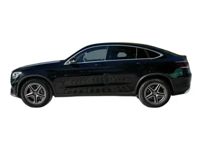 CZARNY SUV MERCEDES CLASE GLC z 2022 r., BENZYNA, skrzynia biegów AUTOMATYCZNA 211KM, zdjęcie 5 z 19