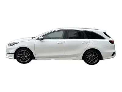BIAŁY KOMBI KIA CEED z 2023 r., BENZYNA, skrzynia biegów AUTOMATYCZNA 160KM, zdjęcie 15 z 19