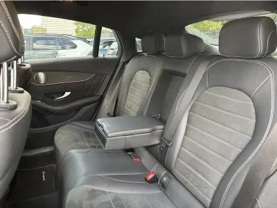 CZARNY SUV MERCEDES CLASE GLC z 2023 r., DIESEL, skrzynia biegów AUTOMATYCZNA 245KM, zdjęcie 9 z 18