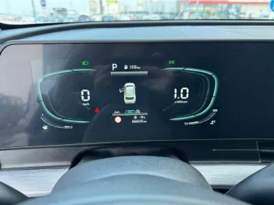 NIEBIESKI SUV KIA SPORTAGE z 2023 r., BENZYNA, skrzynia biegów AUTOMATYCZNA 110KM, zdjęcie 8 z 23