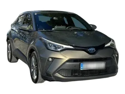 ZIELONY SUV TOYOTA C-HR z 2022 r., HYBRYDA/BENZYNA, skrzynia biegów AUTOMATYCZNA 122KM, zdjęcie 9 z 19