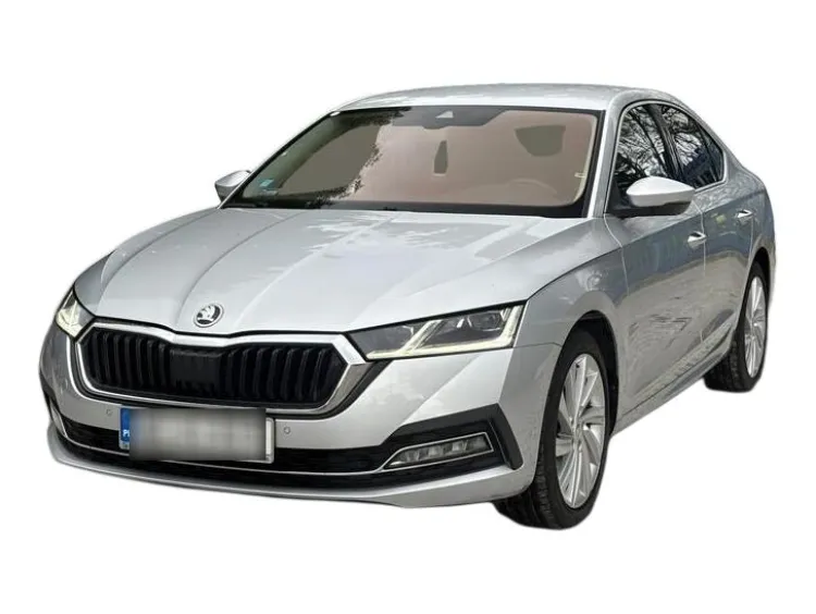 SREBRNY HATCHBACK SKODA OCTAVIA z 2022 r., BENZYNA, skrzynia biegów AUTOMATYCZNA 190KM, zdjęcie główne