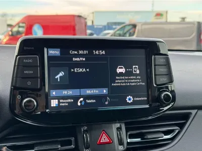 NIEBIESKI HATCHBACK HYUNDAI I30 z 2024 r., BENZYNA, skrzynia biegów MANUALNA 120KM, zdjęcie 12 z 14