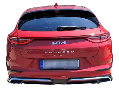 CZERWONY KOMBI KIA PROCEED z 2024 r., BENZYNA, skrzynia biegów AUTOMATYCZNA 140KM, zdjęcie 12 z 18