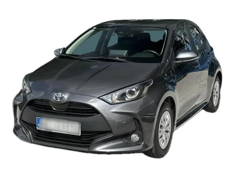 SZARY HATCHBACK TOYOTA YARIS z 2022 r., BENZYNA, skrzynia biegów MANUALNA 125KM, zdjęcie główne