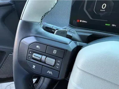 CZARNY SUV KIA EV6 z 2025 r., ELEKTRYCZNY, skrzynia biegów AUTOMATYCZNA 239KM, zdjęcie 9 z 38
