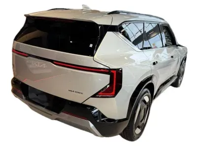 SREBRNY SUV KIA EV5 z 2025 r., ELEKTRYCZNY, skrzynia biegów AUTOMATYCZNA 160KM, zdjęcie 11 z 22