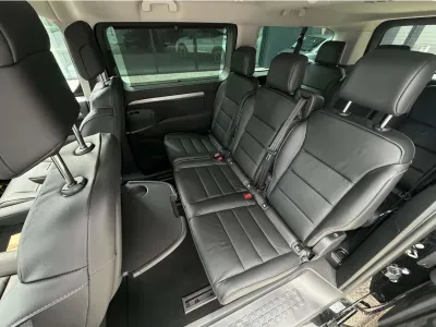 CZARNY VAN CITROEN SPACETOURER z 2026 r., DIESEL, skrzynia biegów AUTOMATYCZNA 180KM, zdjęcie 5 z 19