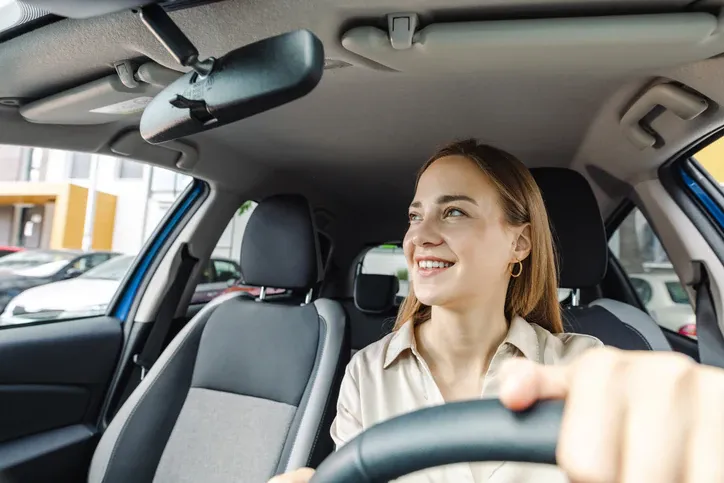 Małe auto miejskie 2025 – ranking najlepszych modeli dla nowych kierowców i do jazdy po mieście