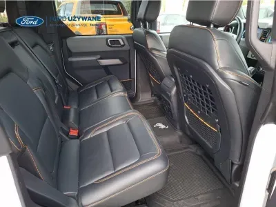 BIAŁY SUV FORD BRONCO z 2023 r., BENZYNA, skrzynia biegów AUTOMATYCZNA 246KM, zdjęcie 22 z 32