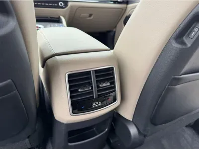 SZARY SUV KIA SPORTAGE z 2026 r., HYBRYDA/BENZYNA, skrzynia biegów AUTOMATYCZNA 176KM, zdjęcie 13 z 25