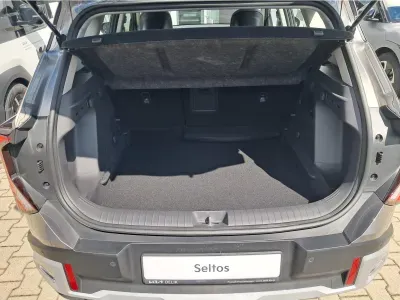 SZARY SUV KIA SELTOS z 2026 r., BENZYNA, skrzynia biegów AUTOMATYCZNA 180KM, zdjęcie 5 z 11