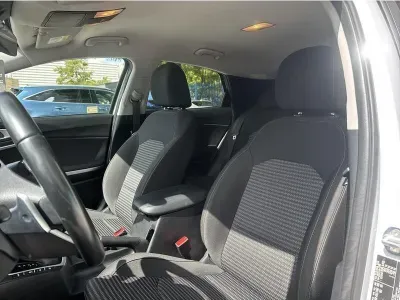 BIAŁY SUV KIA XCEED z 2023 r., BENZYNA, skrzynia biegów AUTOMATYCZNA 160KM, zdjęcie 14 z 19