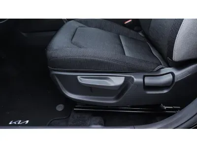BEŻOWY SUV KIA SELTOS z 2026 r., BENZYNA, skrzynia biegów MANUALNA 180KM, zdjęcie 16 z 20