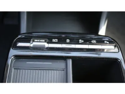 SZARY SUV HYUNDAI TUCSON z 2024 r., BENZYNA, skrzynia biegów AUTOMATYCZNA 159KM, zdjęcie 11 z 16