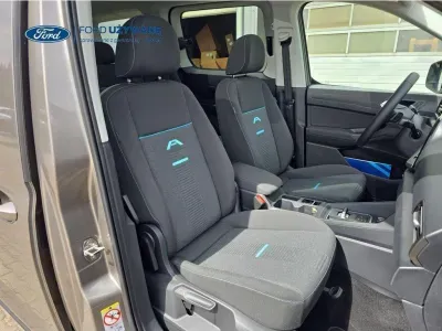 ZŁOTY VAN FORD TOURNEO CONNECT z 2026 r., DIESEL, skrzynia biegów AUTOMATYCZNA 90KM, zdjęcie 2 z 32