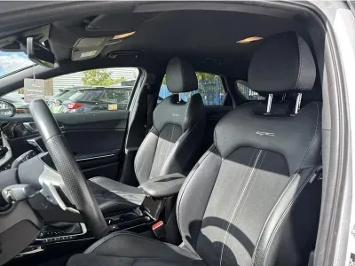 BIAŁY KOMBI KIA PROCEED z 2023 r., BENZYNA, skrzynia biegów AUTOMATYCZNA 160KM, zdjęcie 19 z 19
