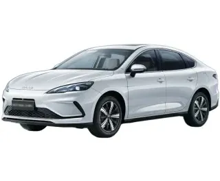 BIAŁY SEDAN BYD SEAL 5 DMI z 2025 r., HYBRYDA/BENZYNA, skrzynia biegów AUTOMATYCZNA 98KM, zdjęcie główne