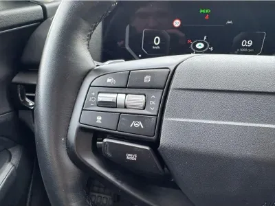 BIAŁY SUV KIA SPORTAGE z 2025 r., BENZYNA, skrzynia biegów AUTOMATYCZNA 110KM, zdjęcie 12 z 23