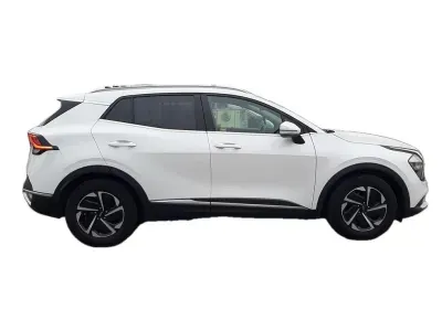 BIAŁY SUV KIA SPORTAGE z 2023 r., BENZYNA, skrzynia biegów MANUALNA 110KM, zdjęcie 10 z 24