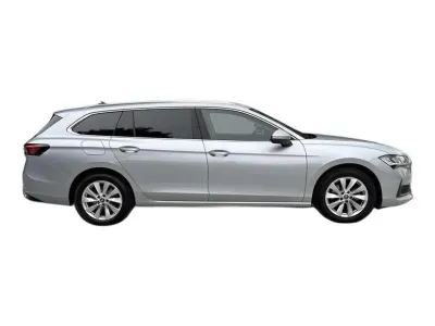 SREBRNY KOMBI SKODA SUPERB COMBI z 2025 r., BENZYNA, skrzynia biegów AUTOMATYCZNA 150KM, zdjęcie 2 z 19