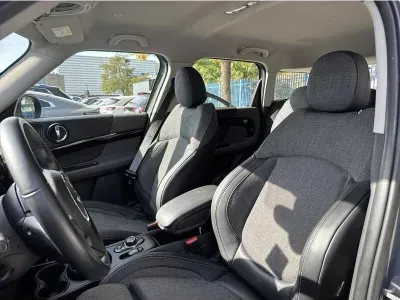 SZARY SUV MINI COUNTRYMAN z 2021 r., BENZYNA, skrzynia biegów AUTOMATYCZNA 178KM, zdjęcie 10 z 18