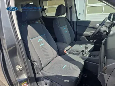SZARY VAN FORD TOURNEO CONNECT z 2024 r., DIESEL, skrzynia biegów MANUALNA 90KM, zdjęcie 20 z 27