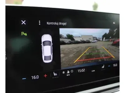 NIEBIESKI SEDAN SKODA OCTAVIA LIM. z 2023 r., BENZYNA, skrzynia biegów MANUALNA 150KM, zdjęcie 14 z 20