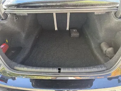 CZARNY SEDAN BMW SERIE 5 z 2022 r., BENZYNA, skrzynia biegów AUTOMATYCZNA 252KM, zdjęcie 7 z 19