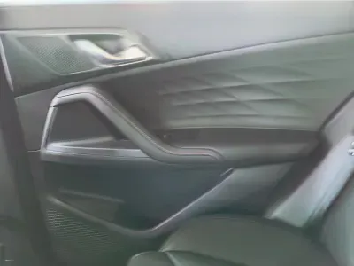 SREBRNY SUV MG HS HYBRID+ z 2026 r., HYBRYDA/BENZYNA, skrzynia biegów AUTOMATYCZNA 224KM, zdjęcie 7 z 16