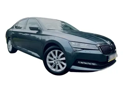 SZARY SEDAN SKODA SUPERB III z 2021 r., BENZYNA, skrzynia biegów AUTOMATYCZNA 150KM, zdjęcie 10 z 15