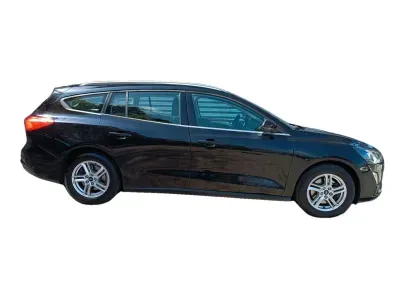 CZARNY KOMBI FORD FOCUS TURNIER z 2021 r., DIESEL, skrzynia biegów MANUALNA 120KM, zdjęcie 10 z 15