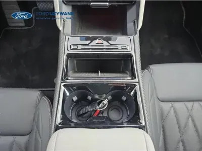 ŻÓŁTY HATCHBACK FORD CAPRI z 2025 r., ELEKTRYCZNY, skrzynia biegów AUTOMATYCZNA 210KM, zdjęcie 18 z 28