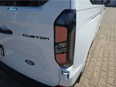 BIAŁY VAN FORD TRANSIT CUSTOM z 2024 r., DIESEL, skrzynia biegów MANUALNA 100KM, zdjęcie 11 z 24