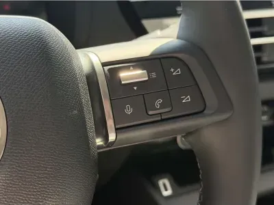 CZERWONY HATCHBACK CITROEN C4 z 2026 r., HYBRYDA/BENZYNA, skrzynia biegów AUTOMATYCZNA 145KM, zdjęcie 2 z 14