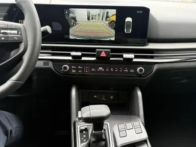 BORDOWY SUV KIA SPORTAGE z 2026 r., BENZYNA, skrzynia biegów AUTOMATYCZNA 150KM, zdjęcie 8 z 17