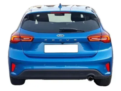 NIEBIESKI HATCHBACK FORD FOCUS z 2023 r., BENZYNA, skrzynia biegów MANUALNA 92KM, zdjęcie 13 z 28