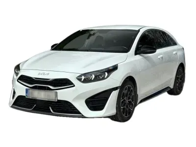 BIAŁY KOMBI KIA PROCEED z 2023 r., BENZYNA, skrzynia biegów AUTOMATYCZNA 160KM, zdjęcie główne
