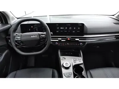 CZARNY SUV KIA SPORTAGE z 2026 r., BENZYNA, skrzynia biegów AUTOMATYCZNA 150KM, zdjęcie 4 z 16