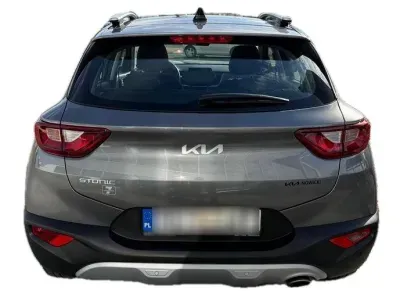 SZARY SUV KIA STONIC z 2025 r., BENZYNA, skrzynia biegów MANUALNA 58KM, zdjęcie 9 z 22